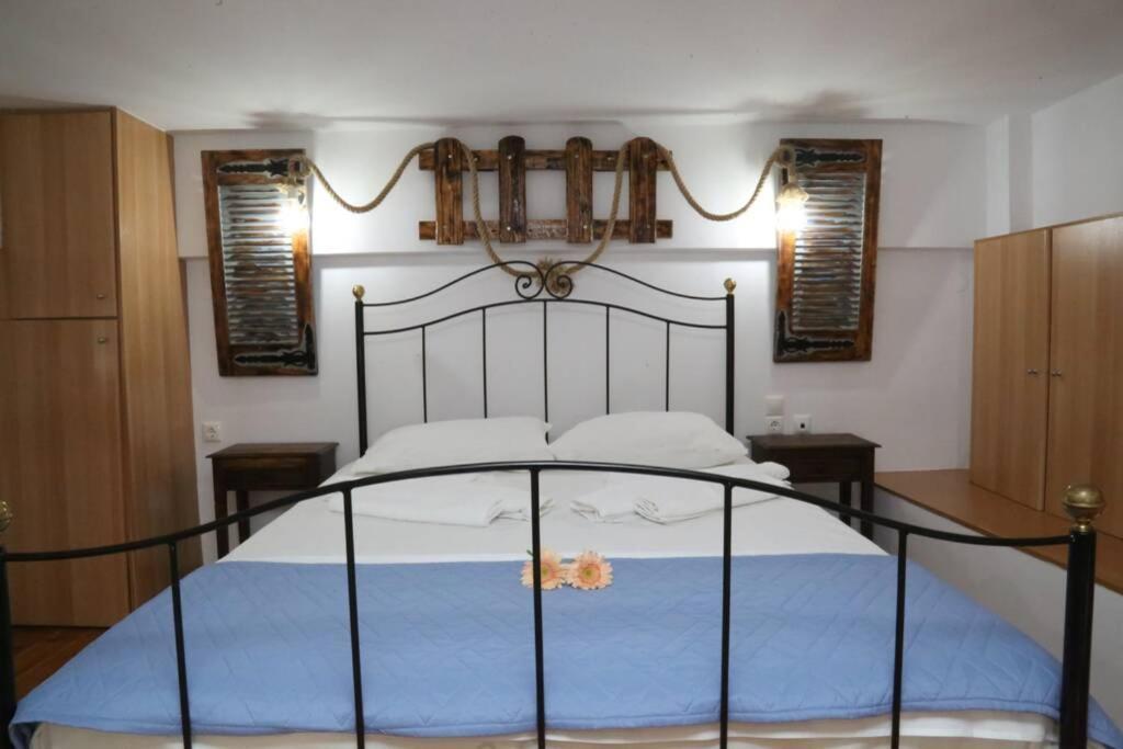 Lignum Appartement Ermoupoli Buitenkant foto