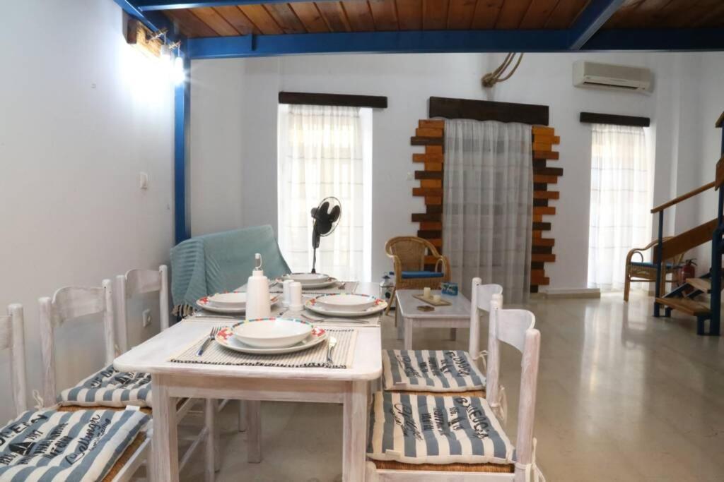 Lignum Appartement Ermoupoli Buitenkant foto
